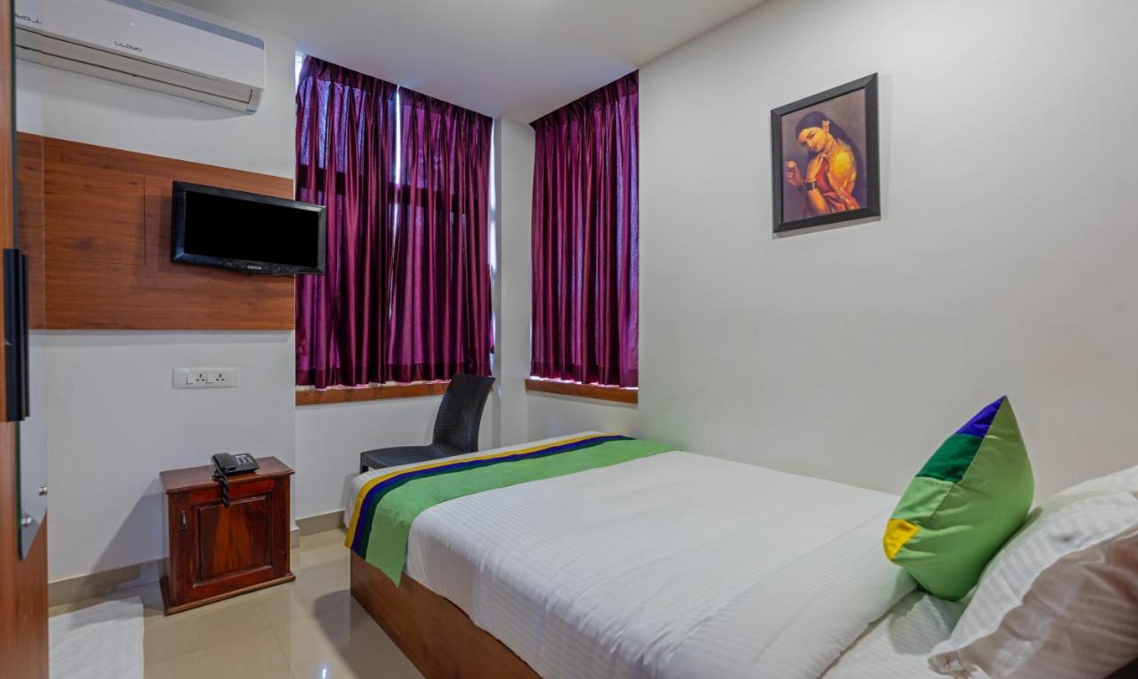 Treebo Jp Residency Hotel Thiruvananthapuram Exterior foto